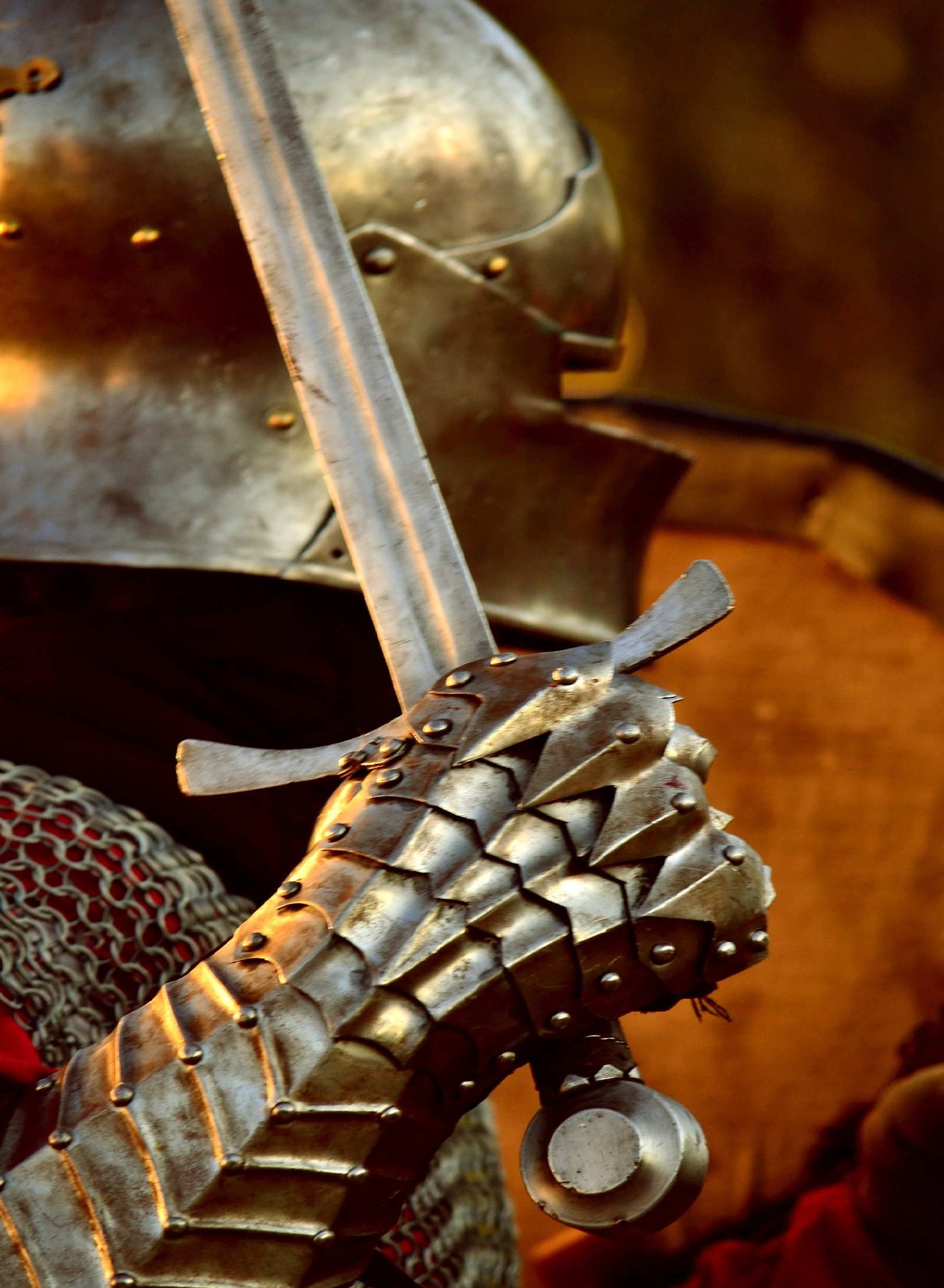 Understanding Historical Conflicts: A Critical Analysis of Conflict in History and Society